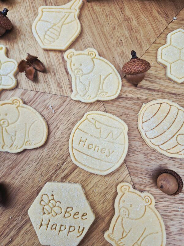 Boris goes Honey Hunting 🍯🐻