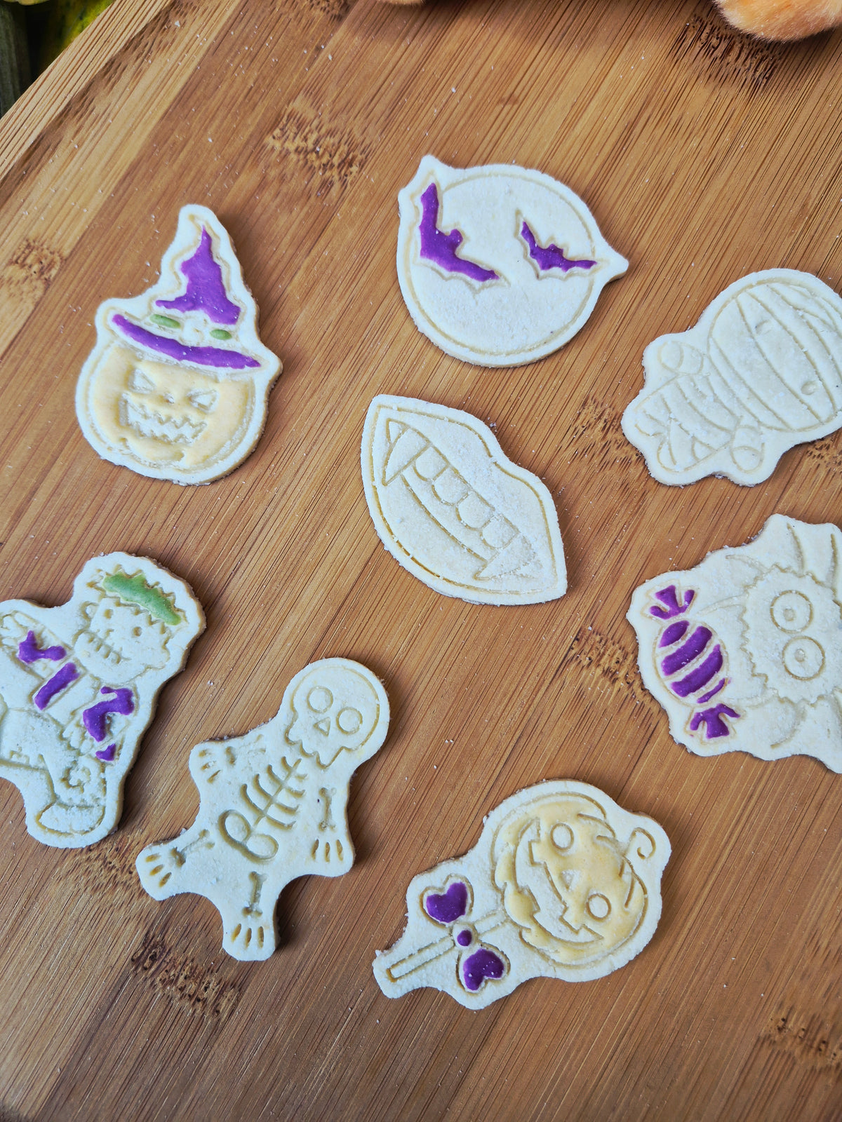 Tricksters & treats 🍬