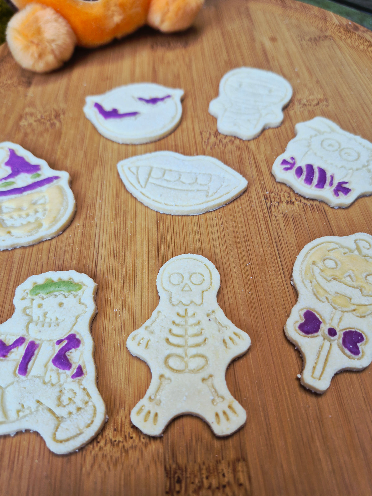 Tricksters & treats 🍬