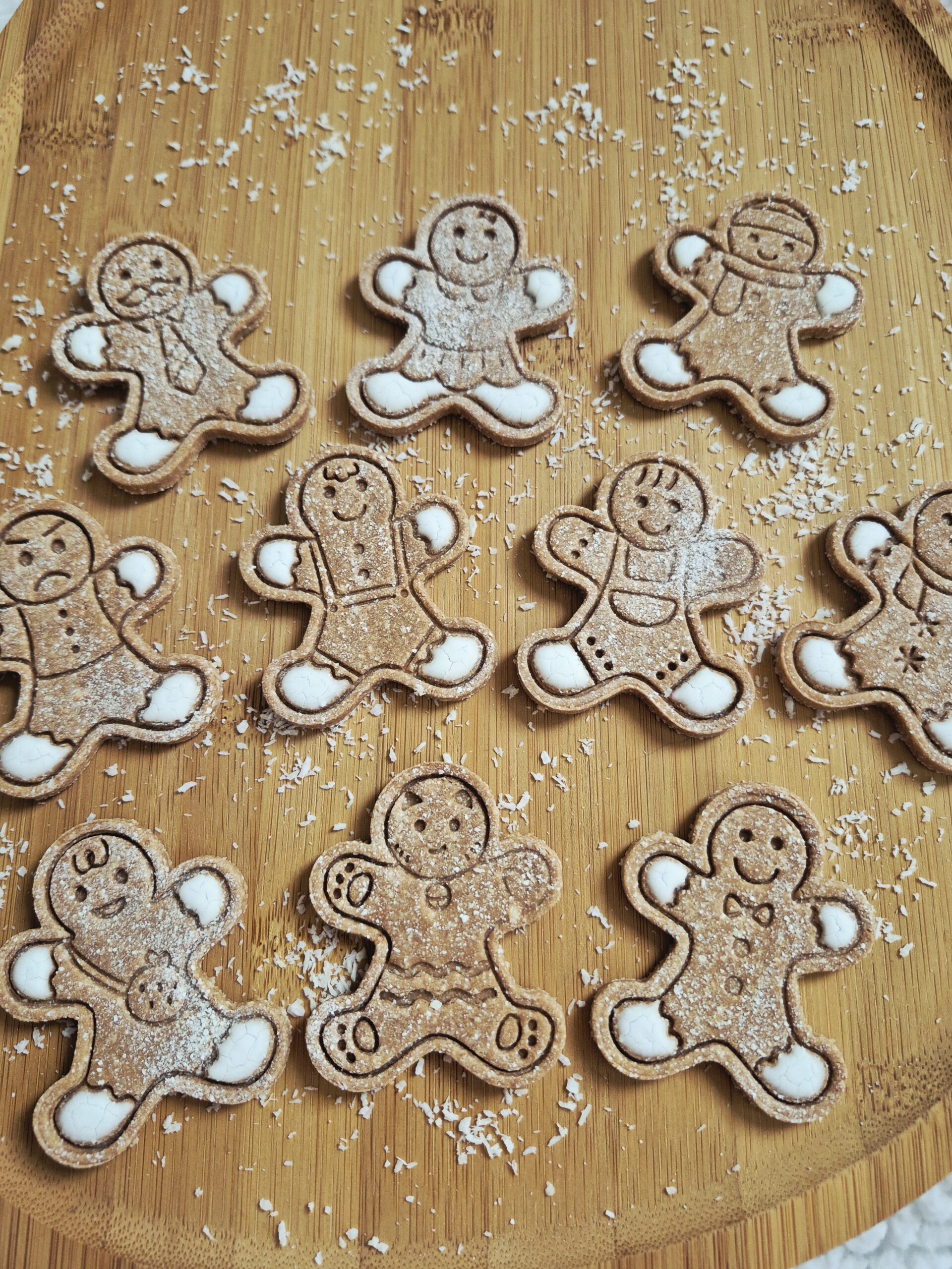 Ginger Buddies gingerbread hondenkoekjes met verschillende vrolijke gezichtjes