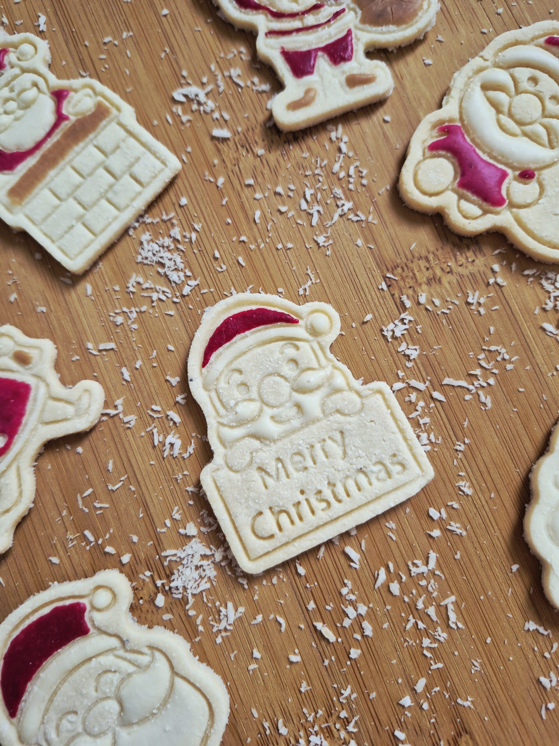 Santa Paws hondenkoekjes in verschillende vrolijke kerstmanfiguurtjes