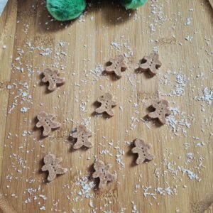 Tiny Ginger Buddies kleine gingerbread hondenkoekjes